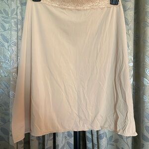 Jockey Cream Lace-Trimmed Slip